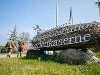 Truppenübungsplatz Putlos Eingangsbereich einer Kaserne auf einem Truppenübungsplatz