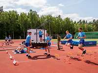 Medientag in Hagenow Mehrere Menschen an Fitnessgeräten.