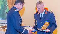 Übergabe des Bestpreises und der Urkunde
