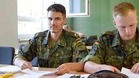 Ronny Kühn wird an der Bundeswehrfachschule Hannover unterrichtet