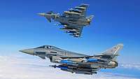 Kampfflugzeuge vom Typ Eurofighter des Taktischen Luftwaffengeschwaders 73 "Steinhoff"