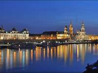 Panorama Dresden Abends Panorama Dresden in der Dämmerung