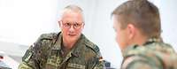 Beratungsgespräch Ein Beratungsgespräch der Lotsen der Bundeswehr