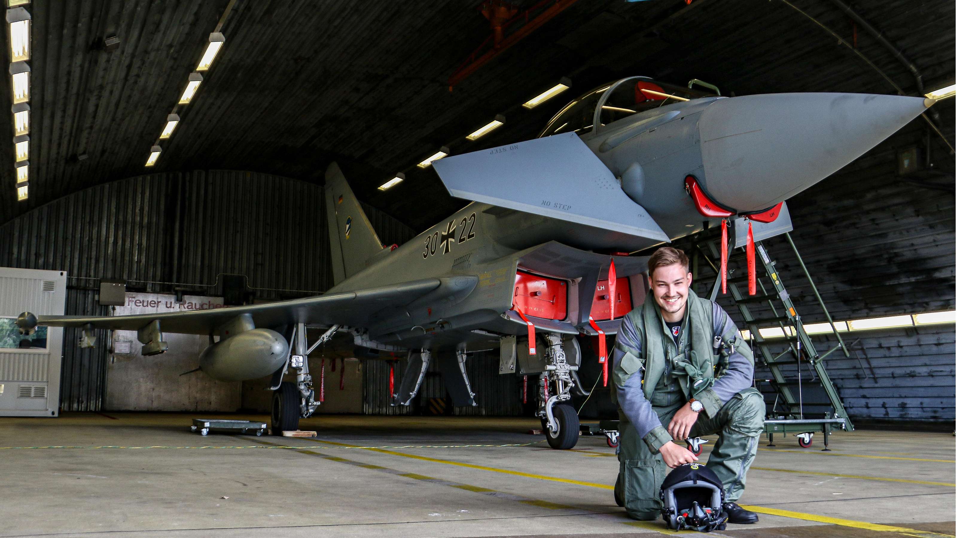 Vom Schreiner zum EurofighterPiloten