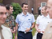 Course participants in conversation