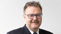 Porträtbild Roland Obersteg Ein Porträtbild