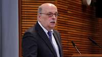 Prof. Dr. Joachim Krause Konferenz zu "Militärstrategie" Prof. Dr. Joachim Krause bereicherte mit seiner Expertise zu Russland die Tagung "Militärstrategie"