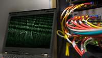 Bildmontage zum Thema Cyber