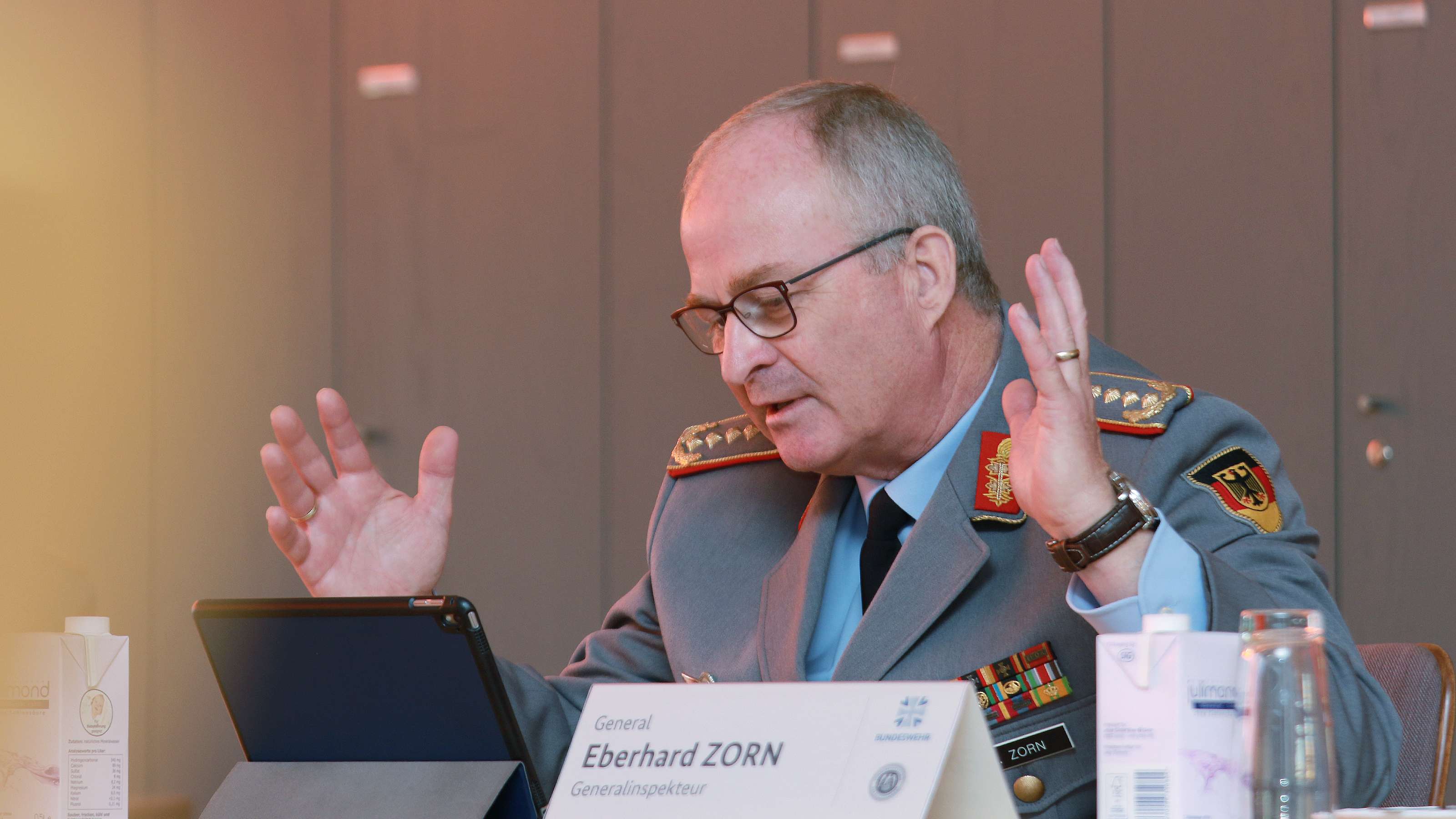 Videoschalte mit dem Generalinspekteur der Bundeswehr