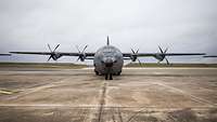 Übergabe erste C-130J Herkules