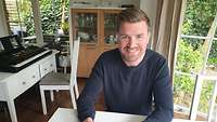 Feldwebel McNaughton muss Zuhause Arbeit und Familie managen
