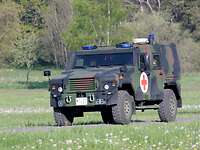 Rettungsfahrzeug Standort Rennrod Geschütztes Rettungsfahrzeug der Bundeswehr im Gelände