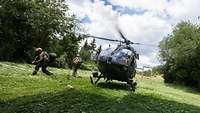 Kommando Spezialkräfte Calw Sanitäter vom Kommando Spezialkräfte trainieren mit einem Übungshubschrauber