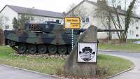 Panzerbataillon 104 in Pfreimd Vorführung eines Kampfpanzers Leopard im Rahmen einer Standortvorstellung