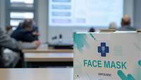 Eine Packung mit Schutzmasken