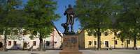 Marktplatz mit Herzog Heinrich Marktplatz mit Herzog Heinrich