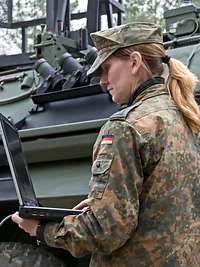 Wartungsarbeiten Anja W. fürst Wartungsarbeiten via Laptop durch