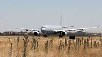 Der Airbus A330 startet in Spanien zu einem Testflug.