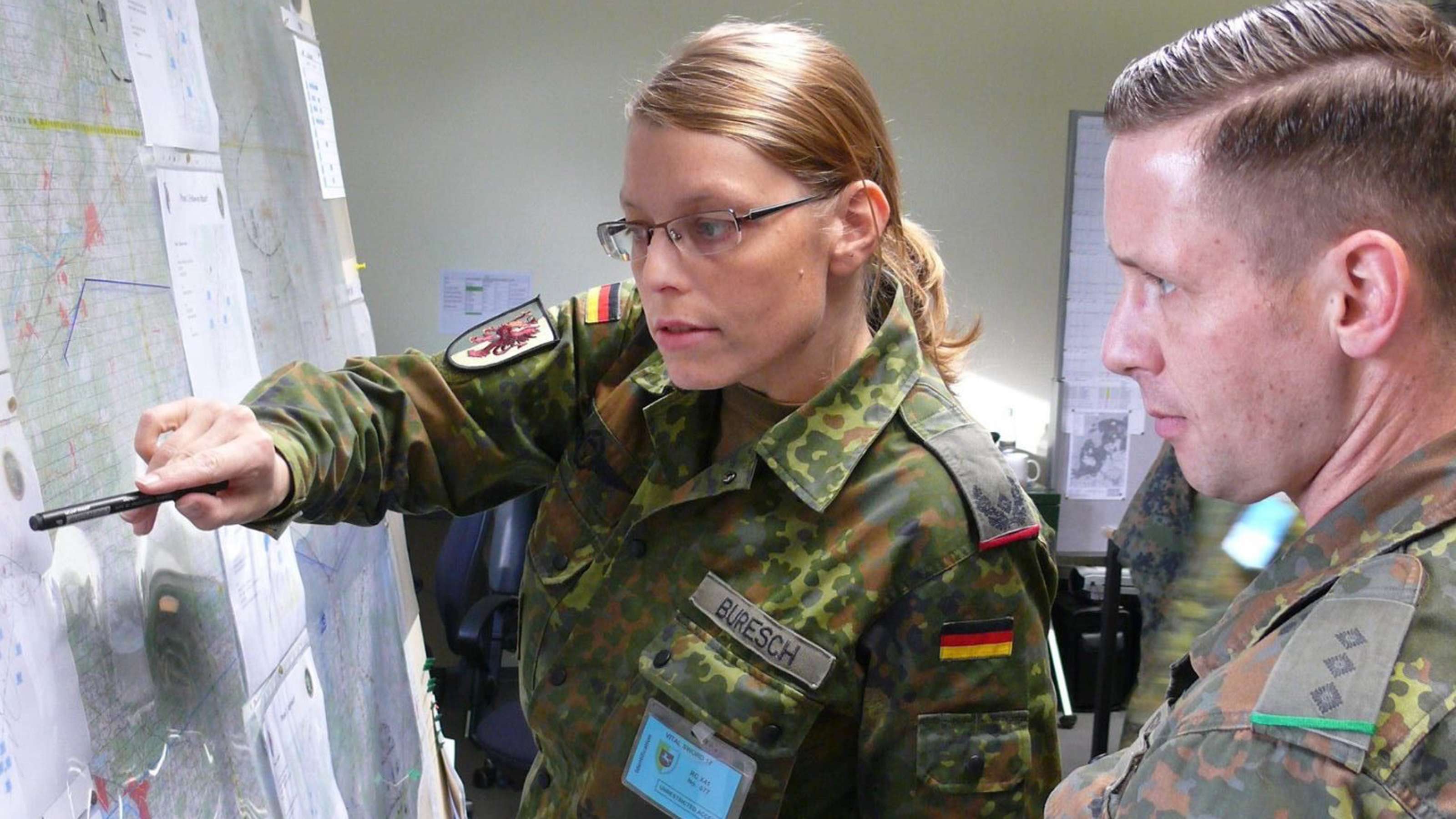 Frauen In Der Bundeswehr Pro Und Contra