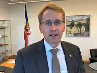 Videobotschaft des Ministerpräsidenten Ministerpräsident Daniel Günther wünscht per Videonachricht dem 10.Einsatzzug eine gesunde Rückkehr.