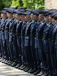 Recruits from the Air Force Training Battalion take part in the Solemn Pledge in front of Hambach Castle