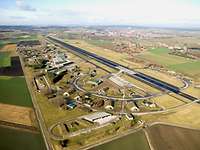 Der NATO-Flugplatz in Zell aus der Vogelperspektive.