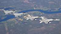 Vier Kampfjets in Formationsflug