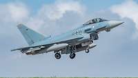 Ein Eurofighter hebt von der Air Base Mihael Kogalniceanu ab
