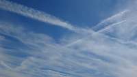 Chemtrails am Himmel