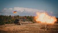 IRON SPEAR: Mit Feuerkraft und Präzision zum Erfolg 