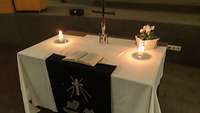 Altar im „Alten Kino“ für den Gottesdienst während der Übung „Alligator Sword“