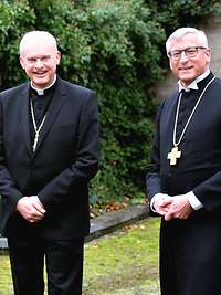 Leiter der Militärseelsorgen Militärbischof Overbeck (m.) mit dem Evangelischen Militärbischof Felmberg (r.) und dem Militärbundesrabbiner Balla