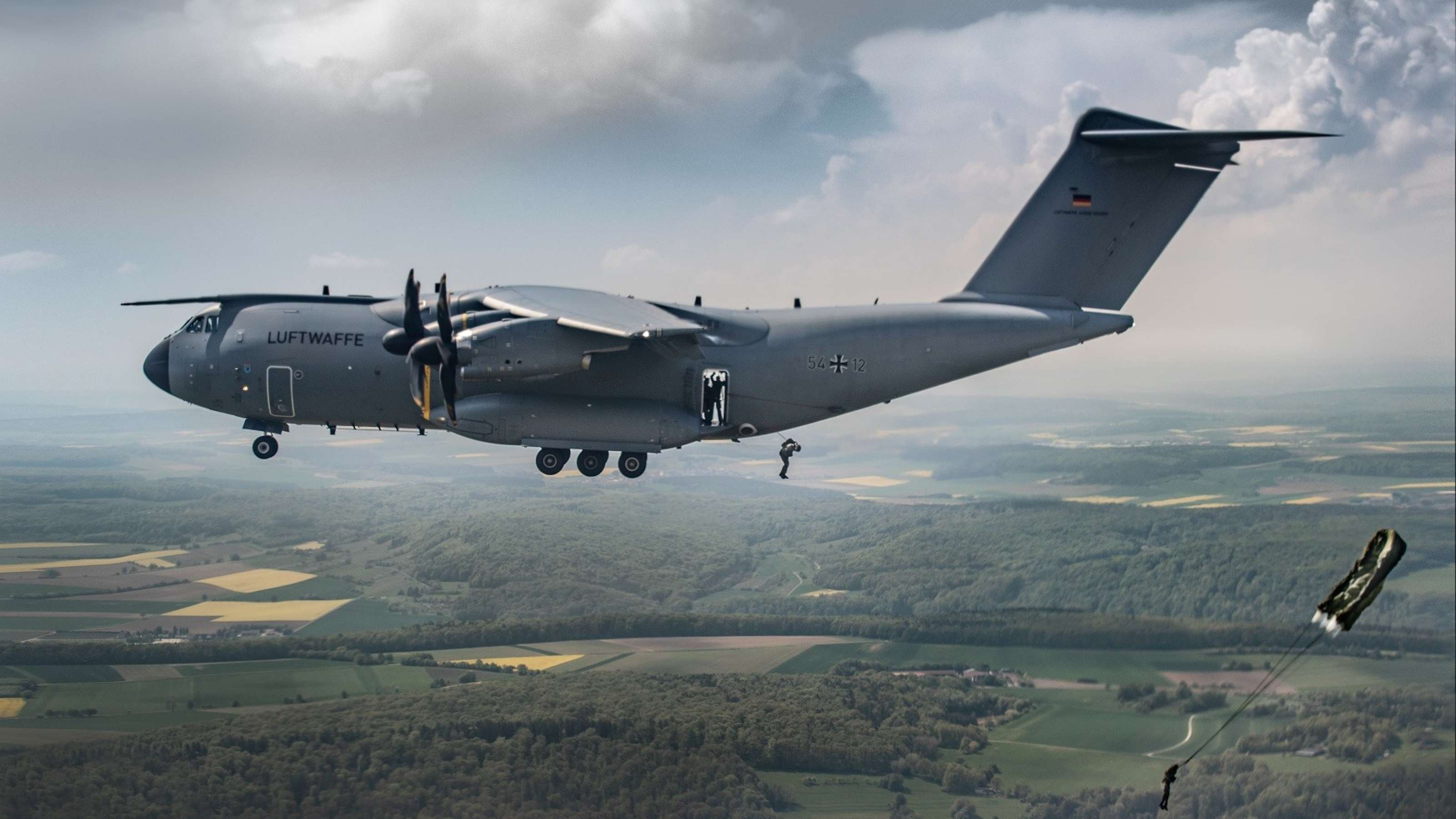 Erster Sprungdienst der Infanterieschule auf dem Airbus A400M