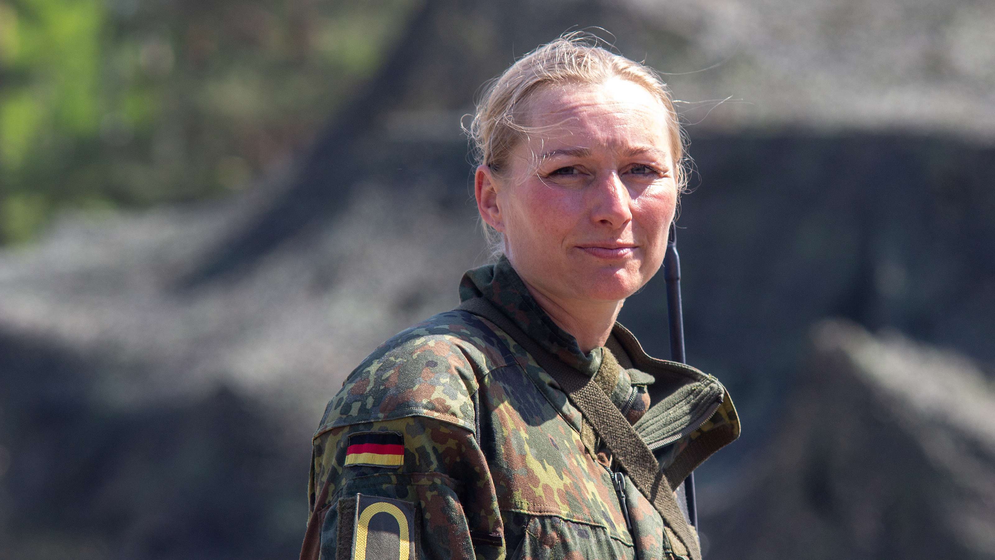 Aufgaben der Führerin Sicherung in einem militärischen Camp