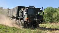 LKW im Gelände