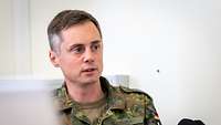 Ein Porträtbild eines Soldaten