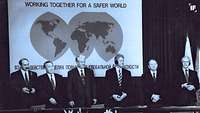 Alexander Lukashenko, Nursultan Nazarbayev, Boris Yeltsin, Bill Clinton, Leonid Kuchma und John Major, v.l.n.r.
