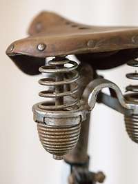 ein alter Fahrradsattel