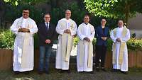 Gruppenbild der sechs neuen Militärseelsorger