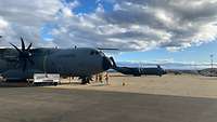 Darwin - Abflugvorbereitungen Ein A400M steht auf dem Flugfeld in Darwin und wird vorbereitet.
