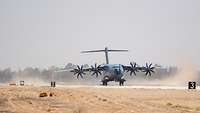 Landung Al Azraq Ein A400M landet in Al Azraq