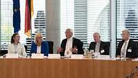 Bischof Felmberg berichtet über die Seelsorgearbeit