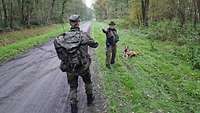 Jäger mit Hund