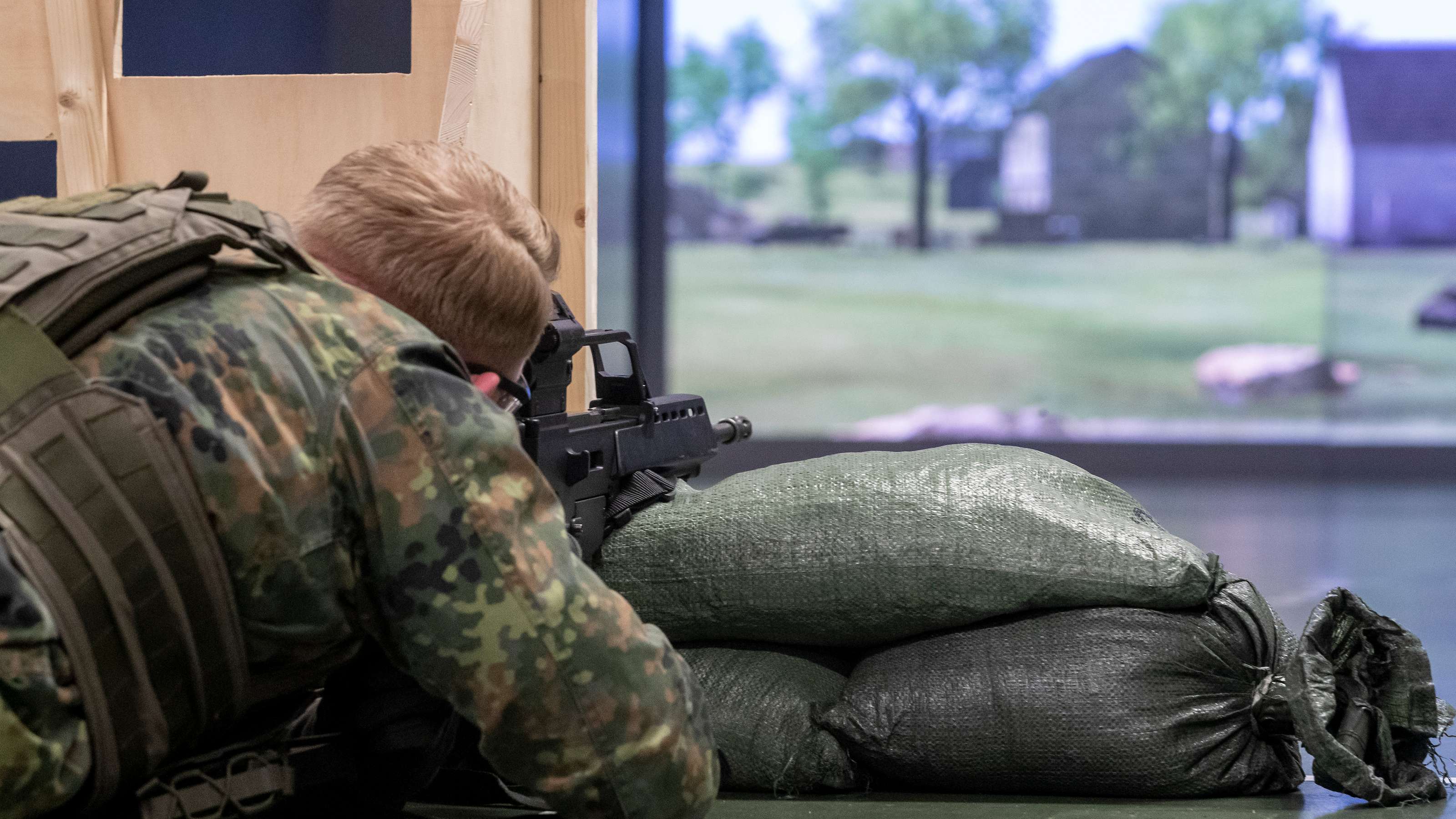 Realistisches Training in moderner Schießanlage