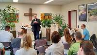 Martin Jürgens hält den Gottesdienst zu Ostern