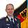 Colonel Thorsten Milewski mit Fahne