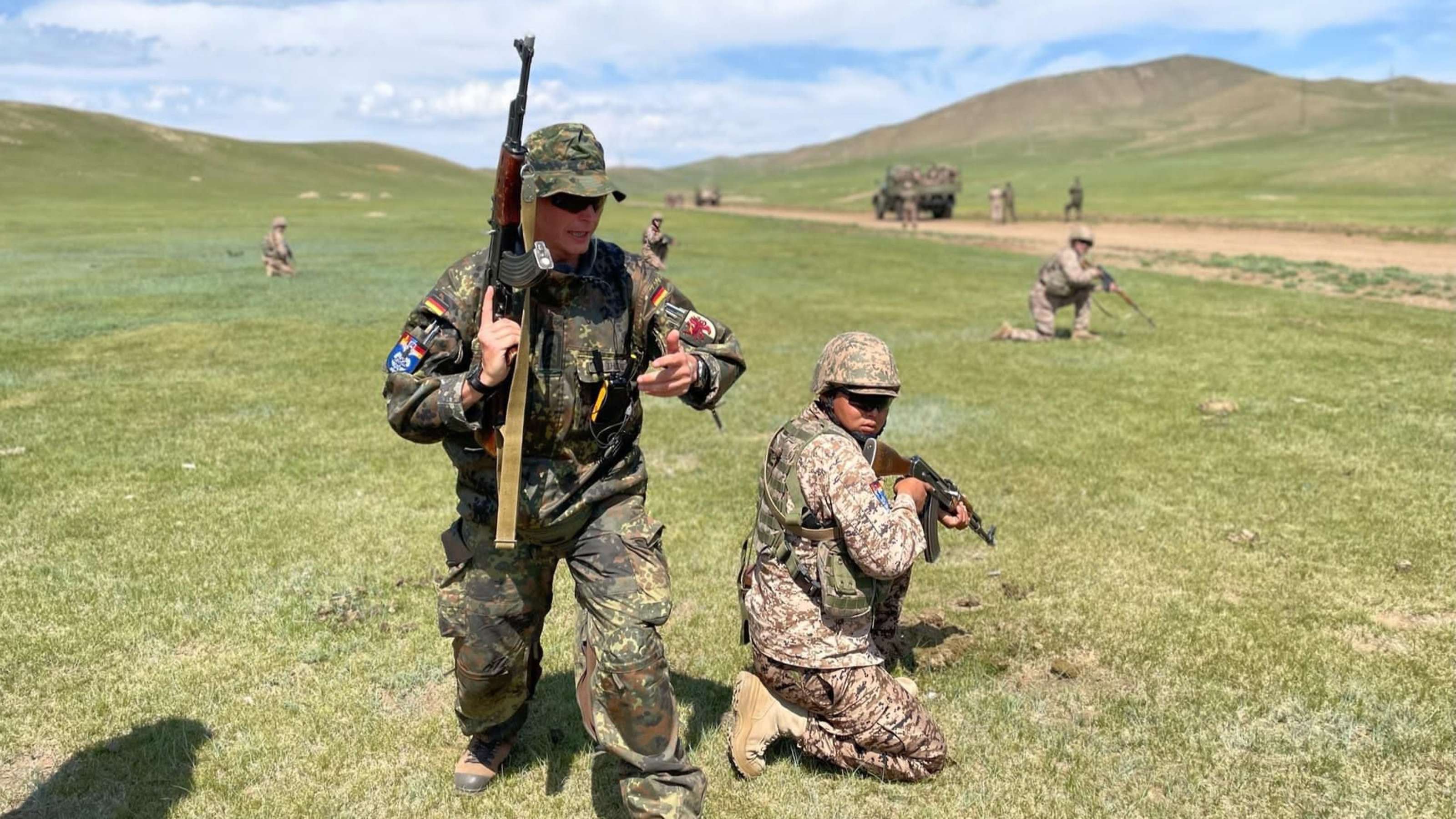 Heeressoldaten bilden Mongolen für UNMission aus