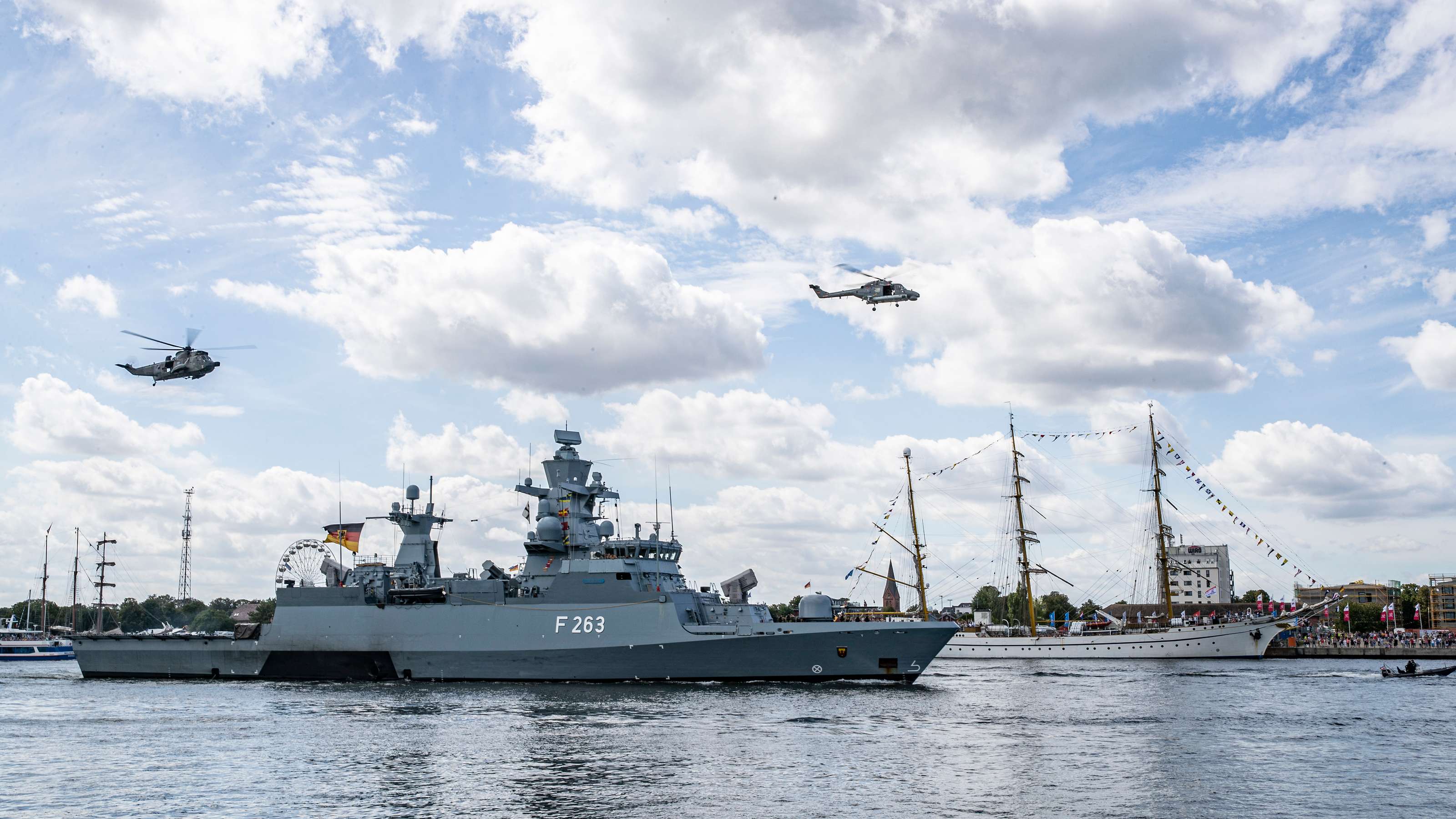 korvetteoldenburglaeuftwaehrendhansesailaus