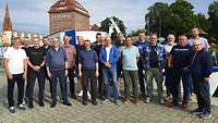 Die Teilnehmer der Spieße-Rüstzeit in Demmin während des Ausflugs