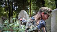 Pflege des jüdischen Friedhofs 